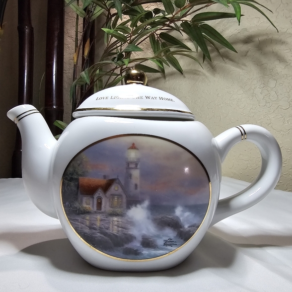 🎉HP THOMAS KINKADE PORCELAIN TEA POT "BEACON OF HOPE" - Picture 11 of 14